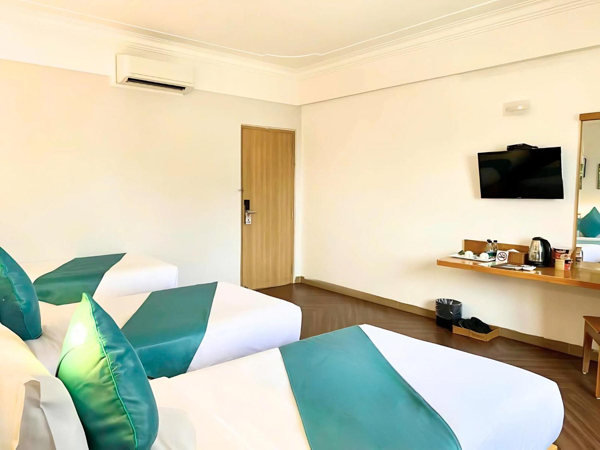 Happy Life Green Hotel Хошимін Екстер'єр фото
